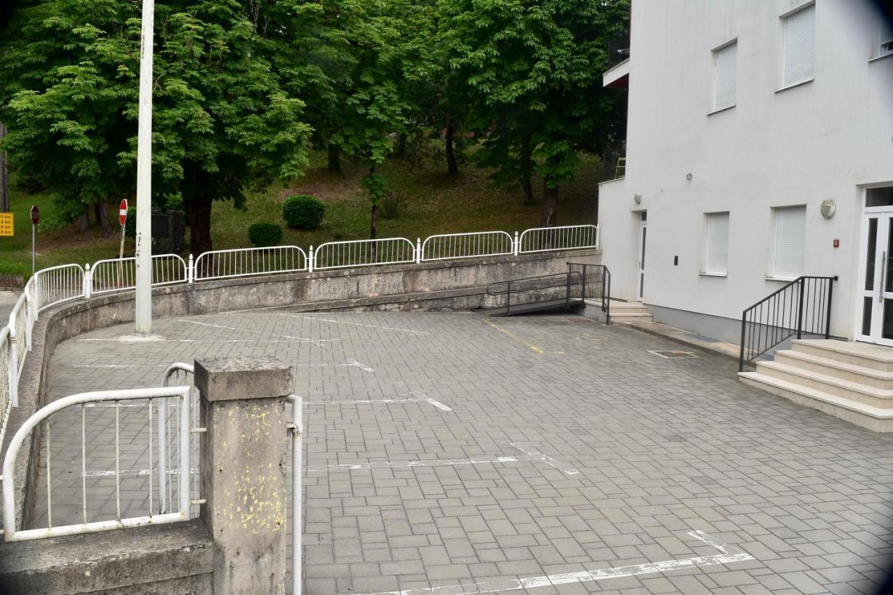 Studio Apartment Stazion With Free Parking Pazin Esterno foto